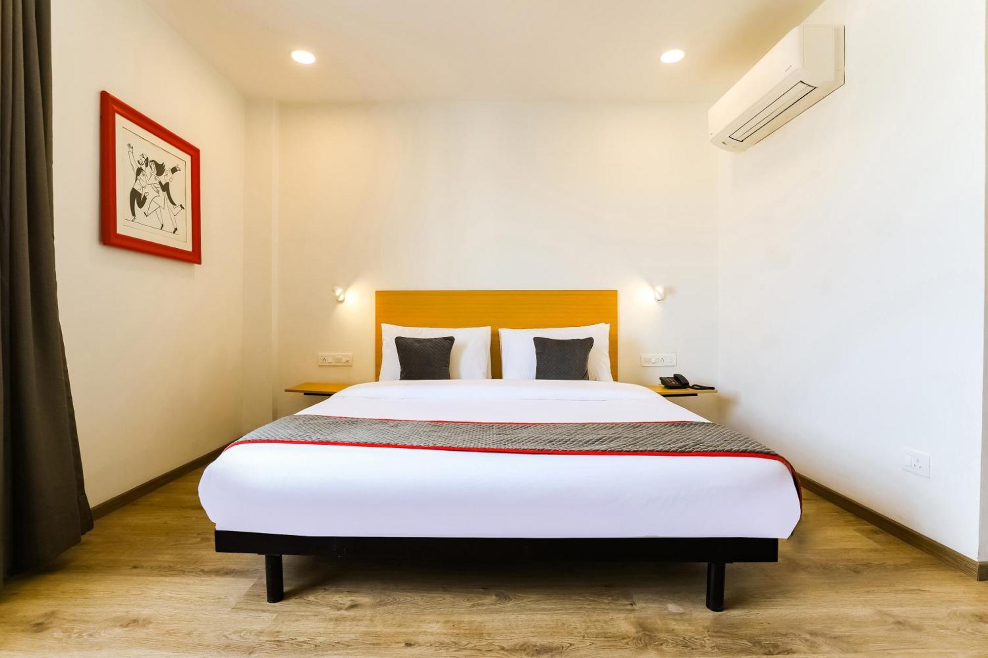 Townhouse Prithvi Resort Near Phoenix Palassio Lucknow Bagian luar foto